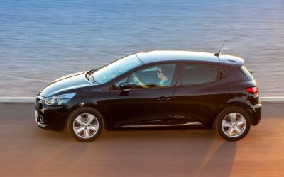 Comment changer la serrure de porte sur une clio II?