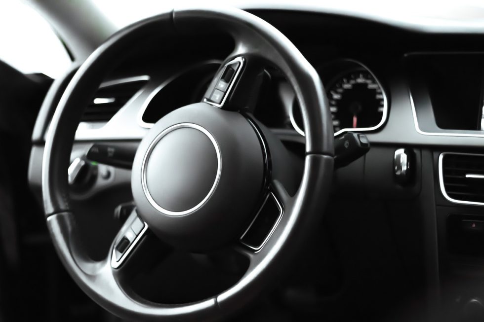 Bruit quand je tourne le volant pourquoi et que faire